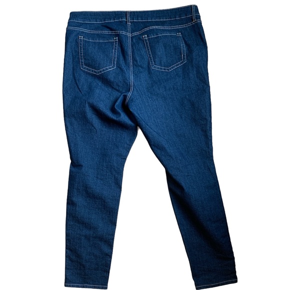 Torrid Straight Leg Jeans Size 20R - Picture 2 of 3